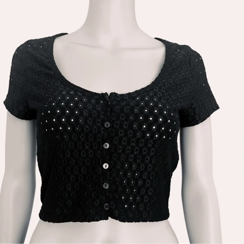 H & M black eye let patterned boho coquette twee fitted crop top Women Medium